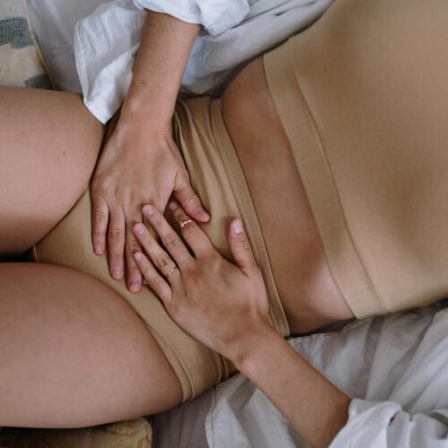 Když stres naruší váš menstruační cyklus – proč k tomu dochází a co s tím můžete dělat