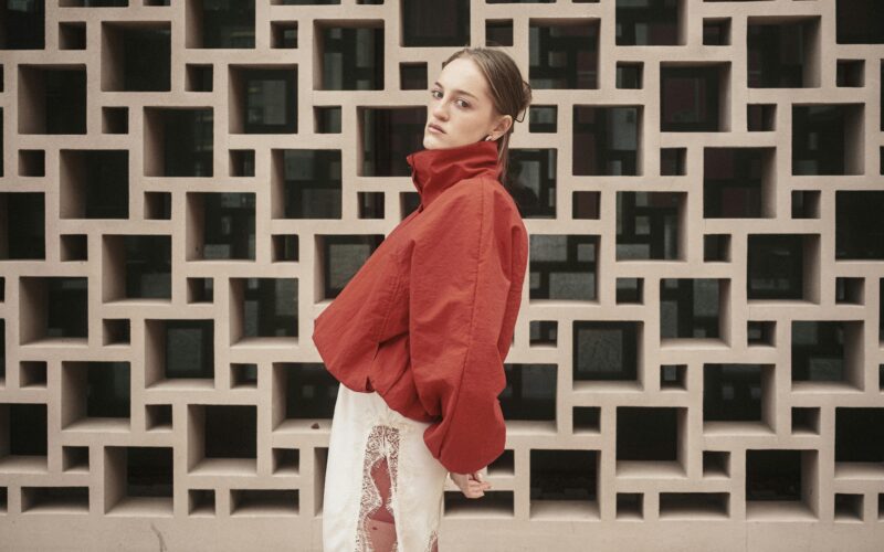 10 nejvýraznějších módních trendů na jaro: Od výrazných sukní po uvolněné střihy